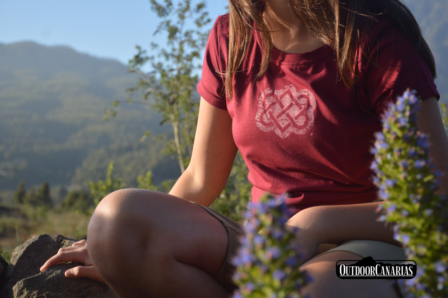 Camiseta ENDLESS KNOT TEE / Mujeres